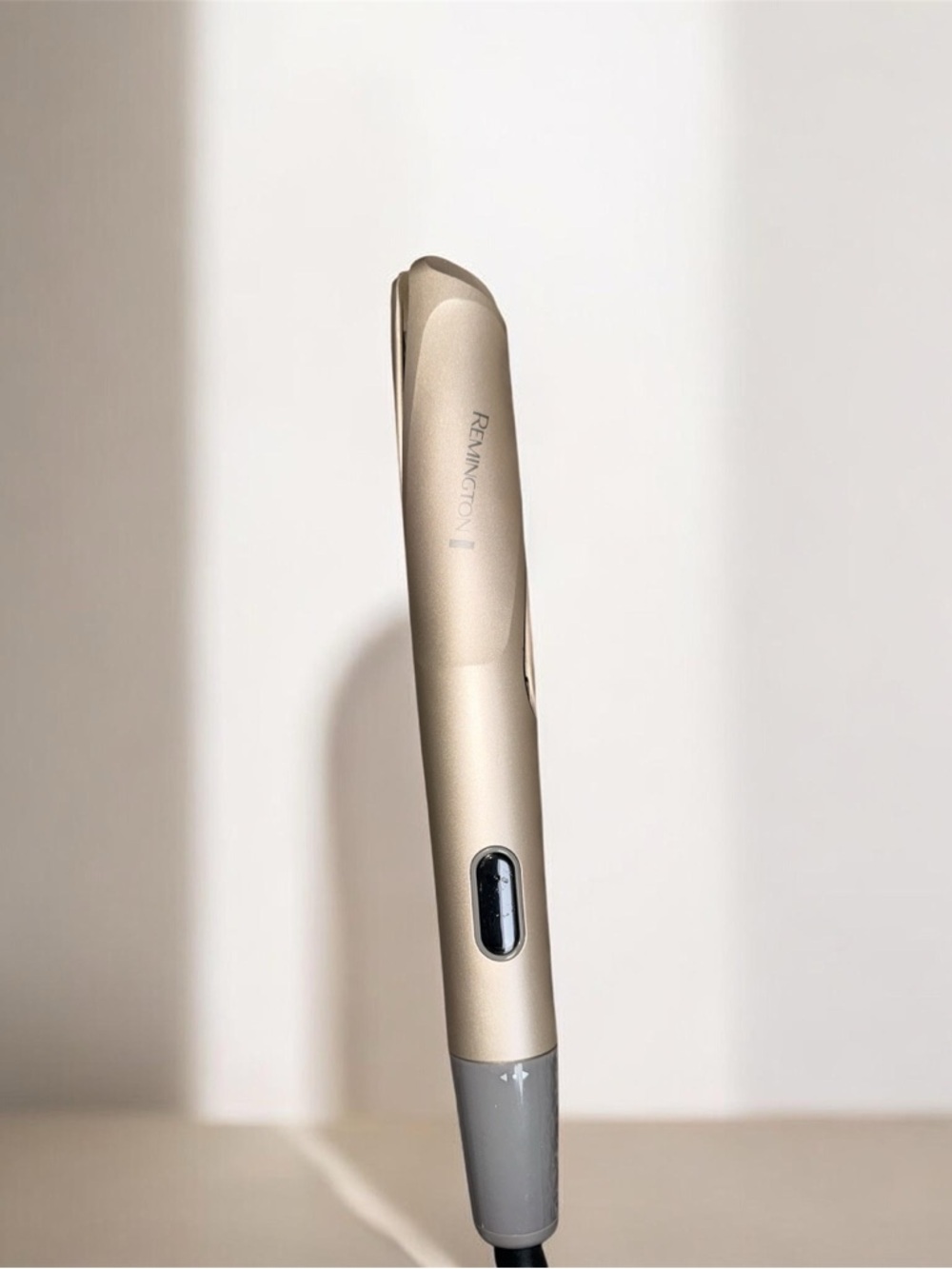 Remington Champagne Gold and Gray Ceramic Hair Straightener